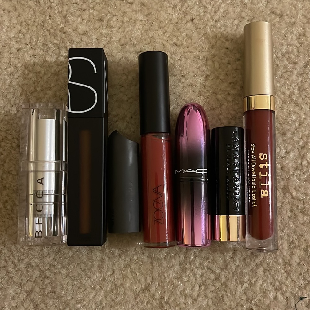 7 Dark lipstick bundle